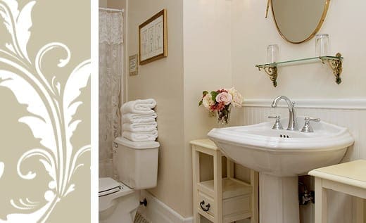 Brisa Room private bath with pedestal sink