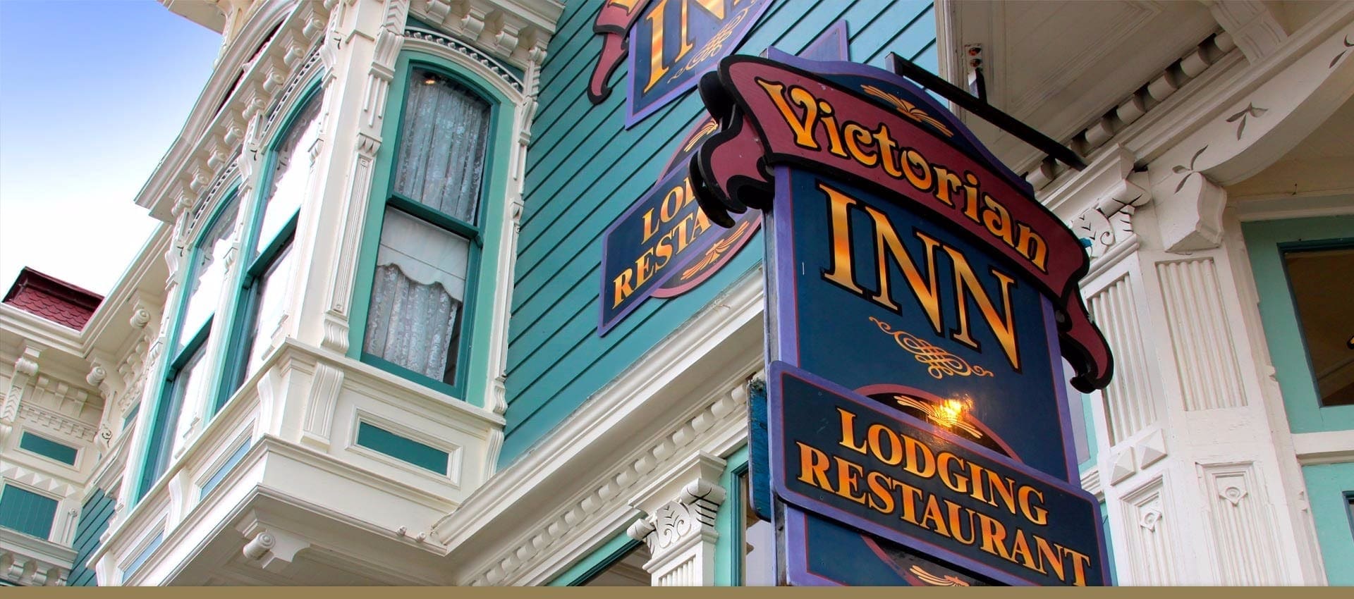 Victorian Inn historical exterior and sign